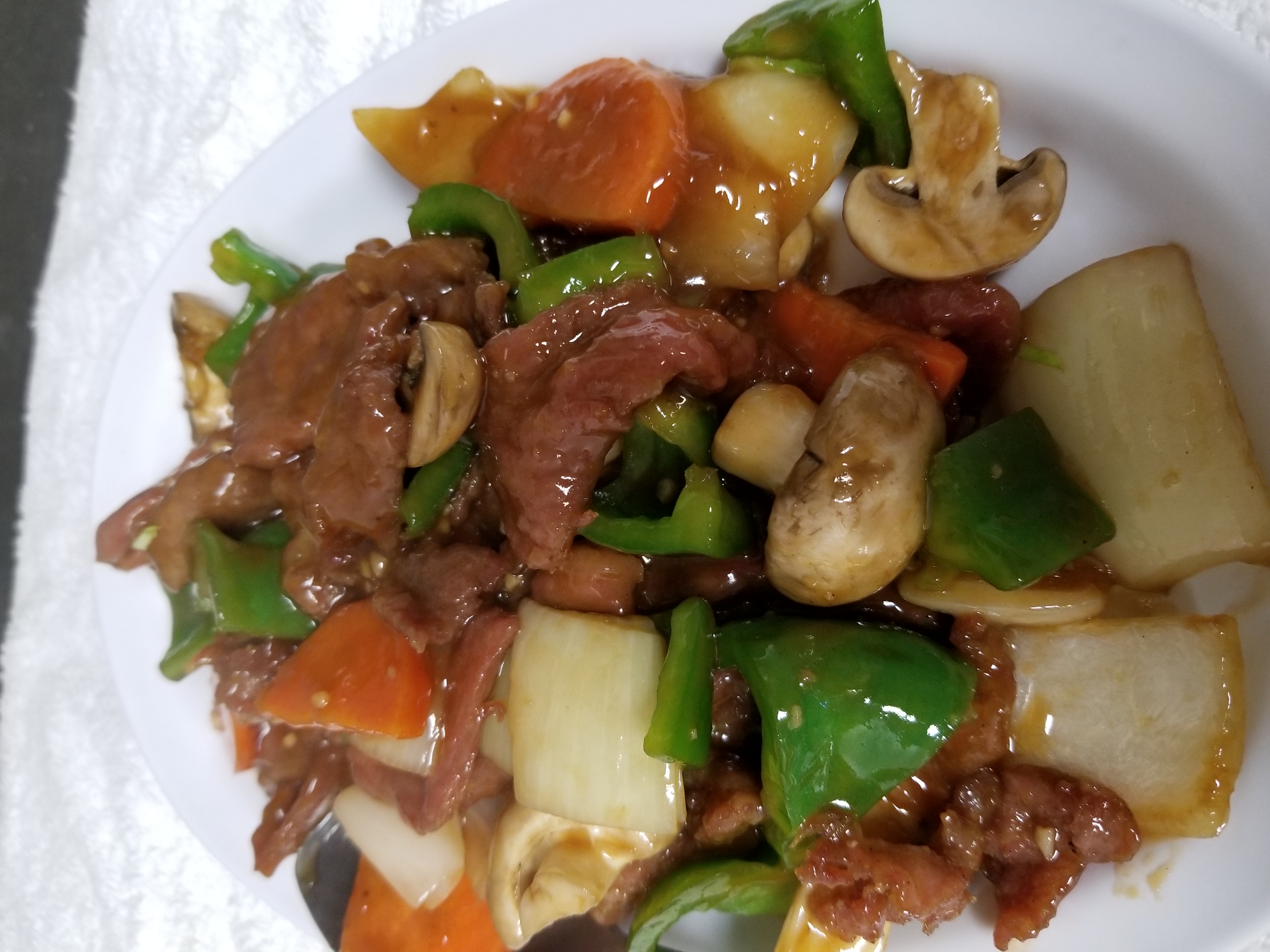 Order 33. Green Pepper Beef food online from Mandarin Chinese Restaurant store, Silverdale on bringmethat.com