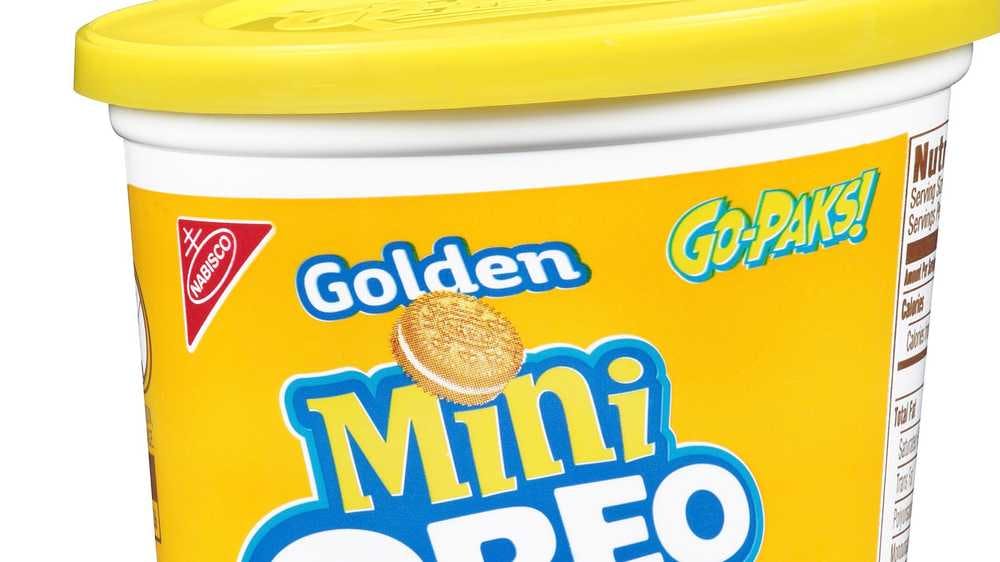 Order Golden Oreo Mini - 9 Pieces food online from Super Kennedy Chicken store, Bronx on bringmethat.com