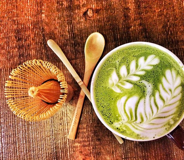 Order Matcha Latte food online from Romeo And Juliet Coffee store, New York on bringmethat.com