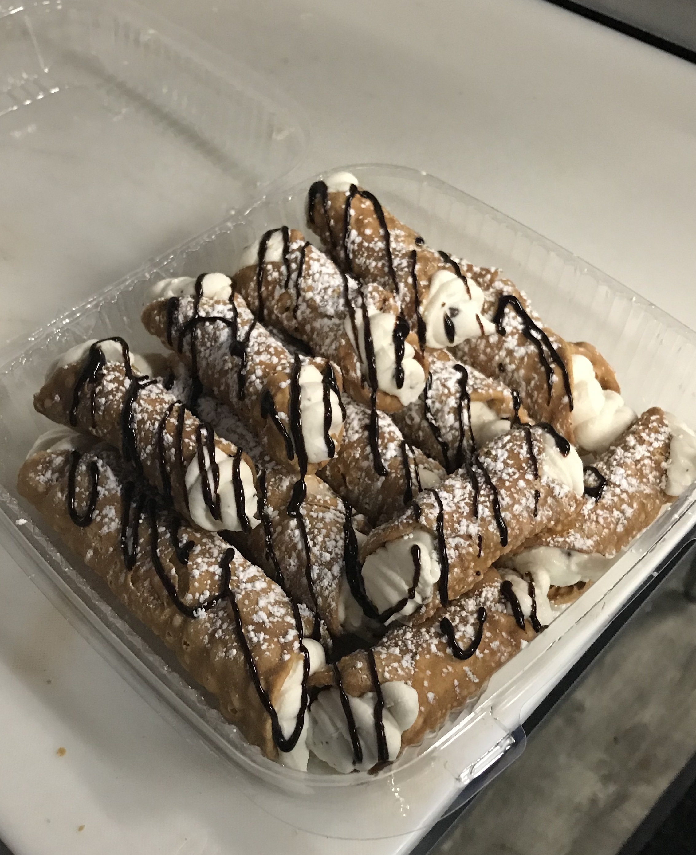 Order Homemade Jumbo Cannoli food online from Due Fratelli store, New Windsor on bringmethat.com