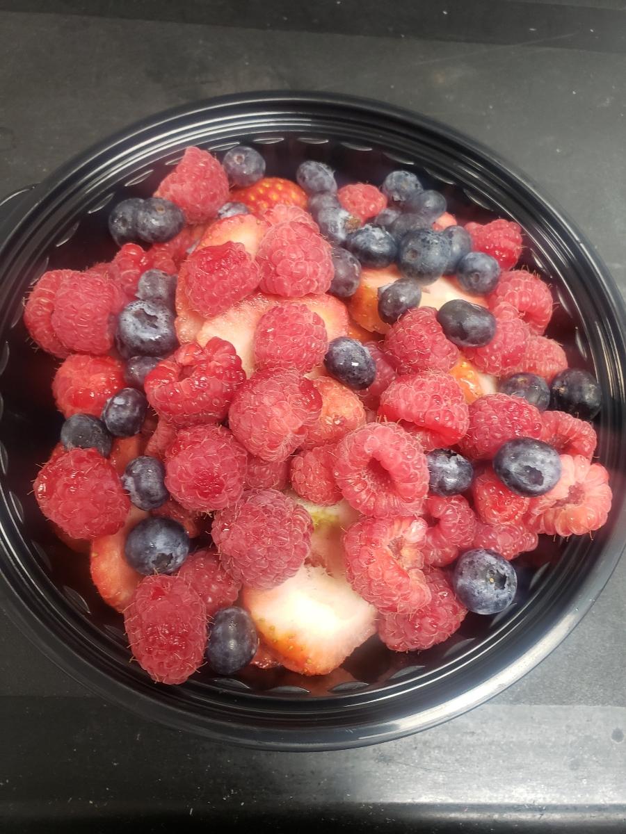 Order Mixed Berry Plate food online from Fresh Basil's store, New York on bringmethat.com