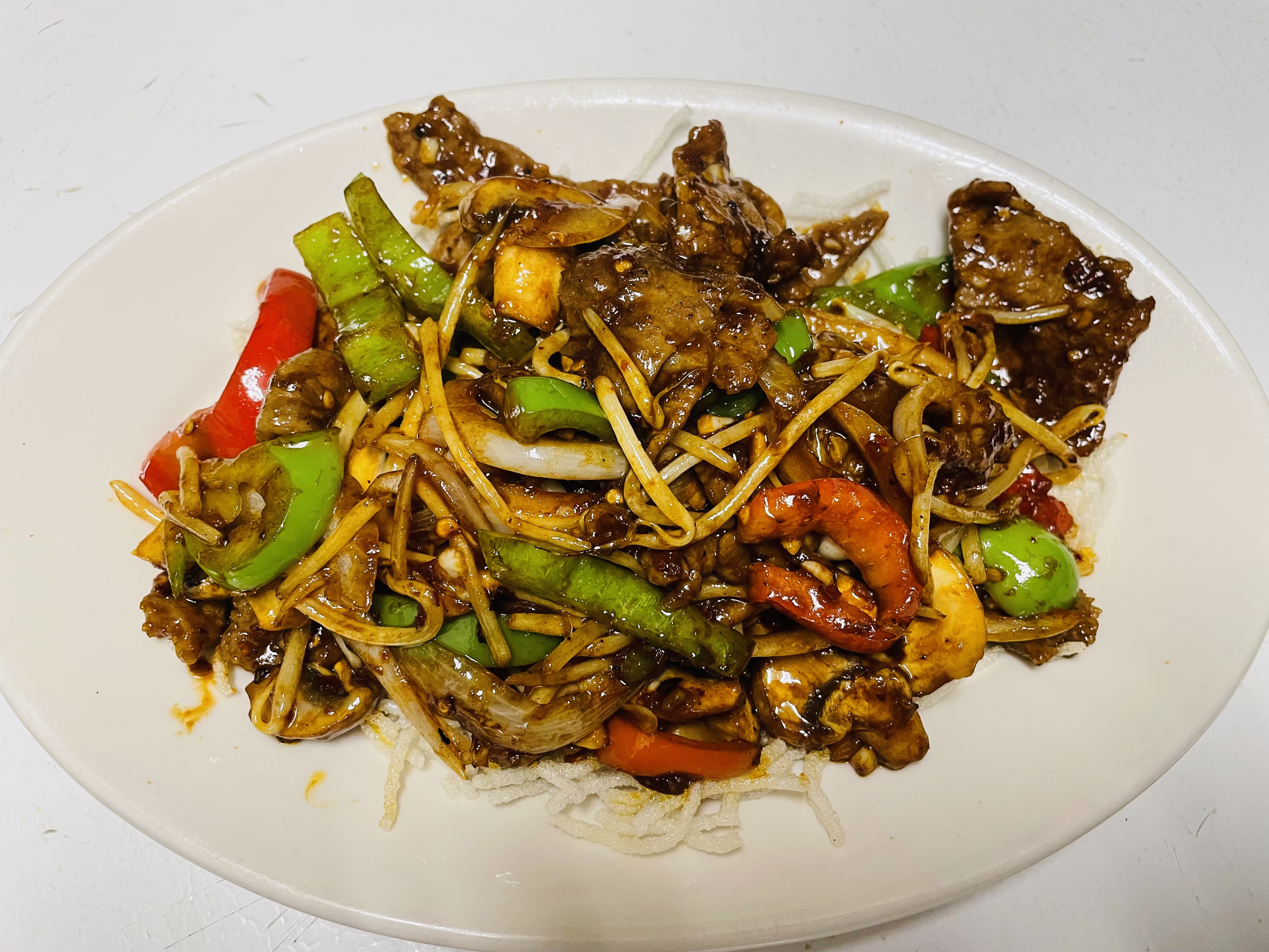 Order Mongolian Beef food online from Rainbow House store, Albany on bringmethat.com