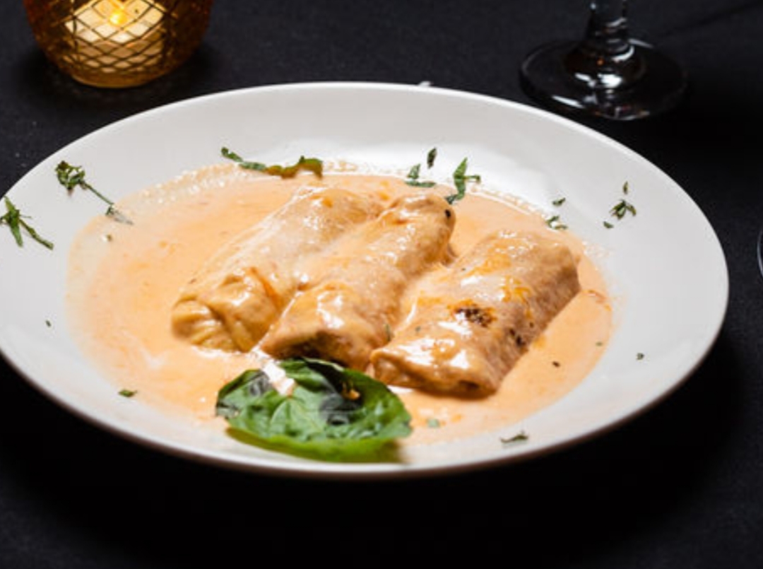 Order Andreas Cannelloni food online from Andrea's Italian Restaurant store, Dallas on bringmethat.com