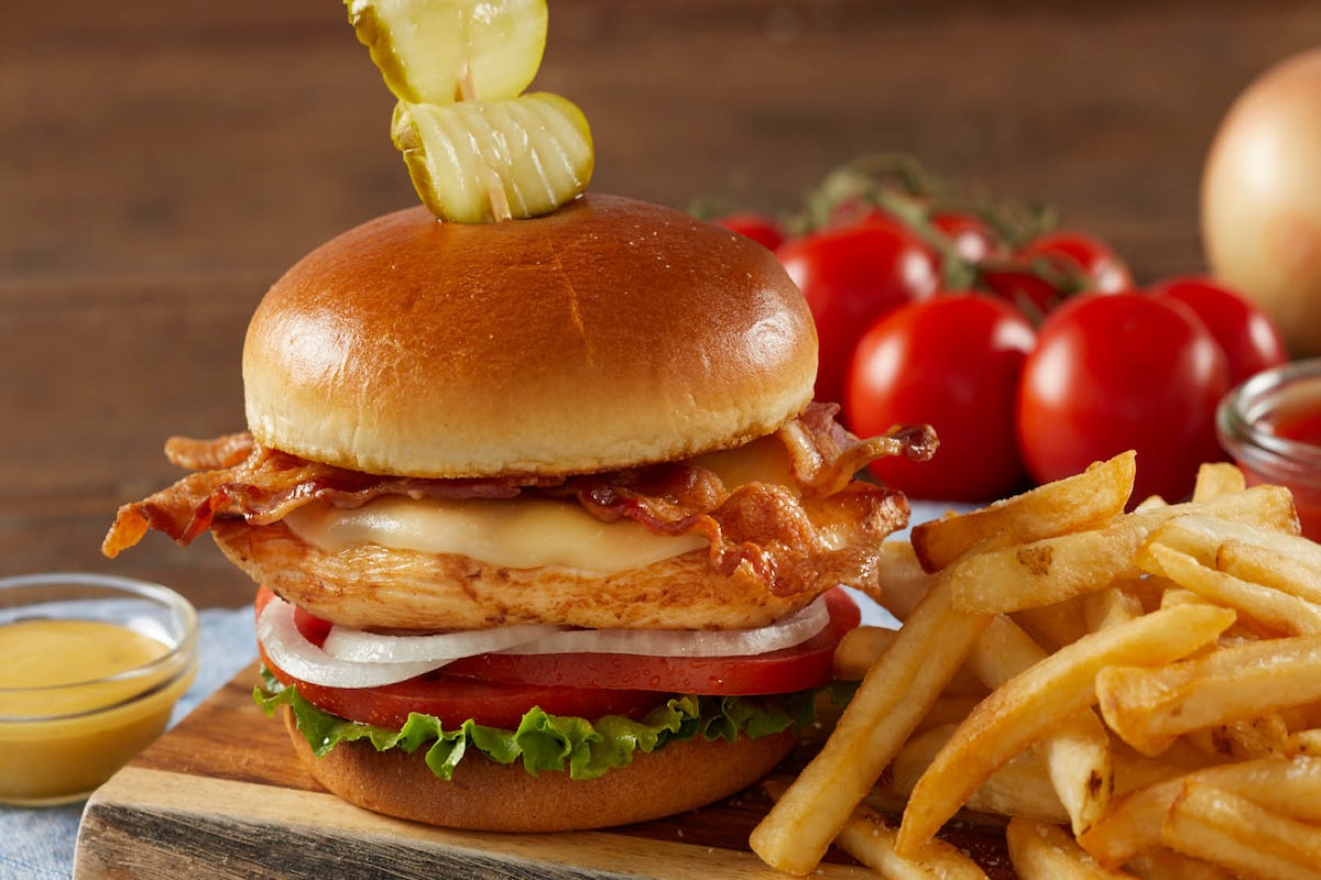 Order Farmhouse Grilled Chicken Sandwich food online from Bob Evans store, South Point on bringmethat.com