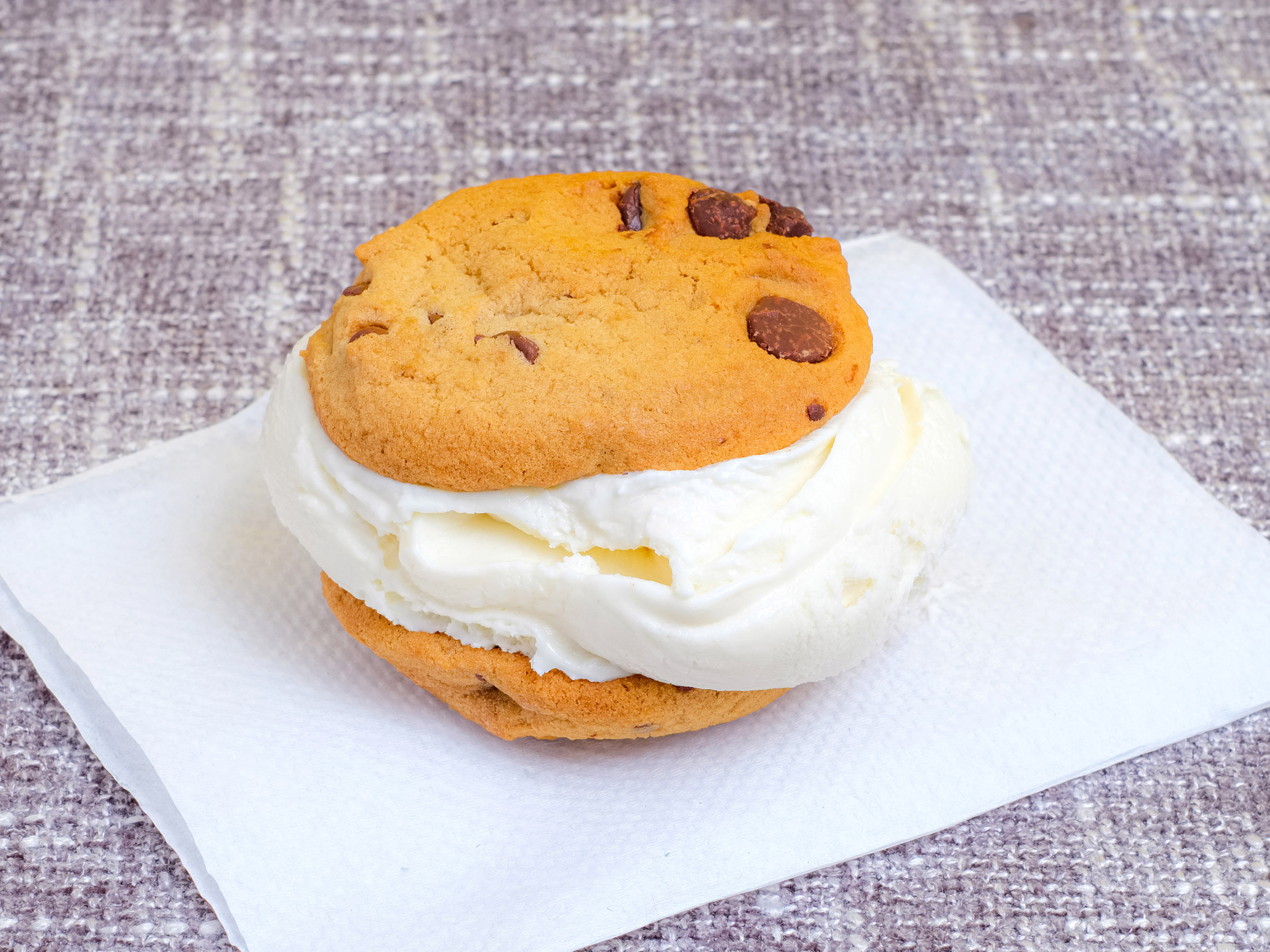 Order Cookie Sandwich food online from Danny Mexican Ice Cream store, Avon on bringmethat.com