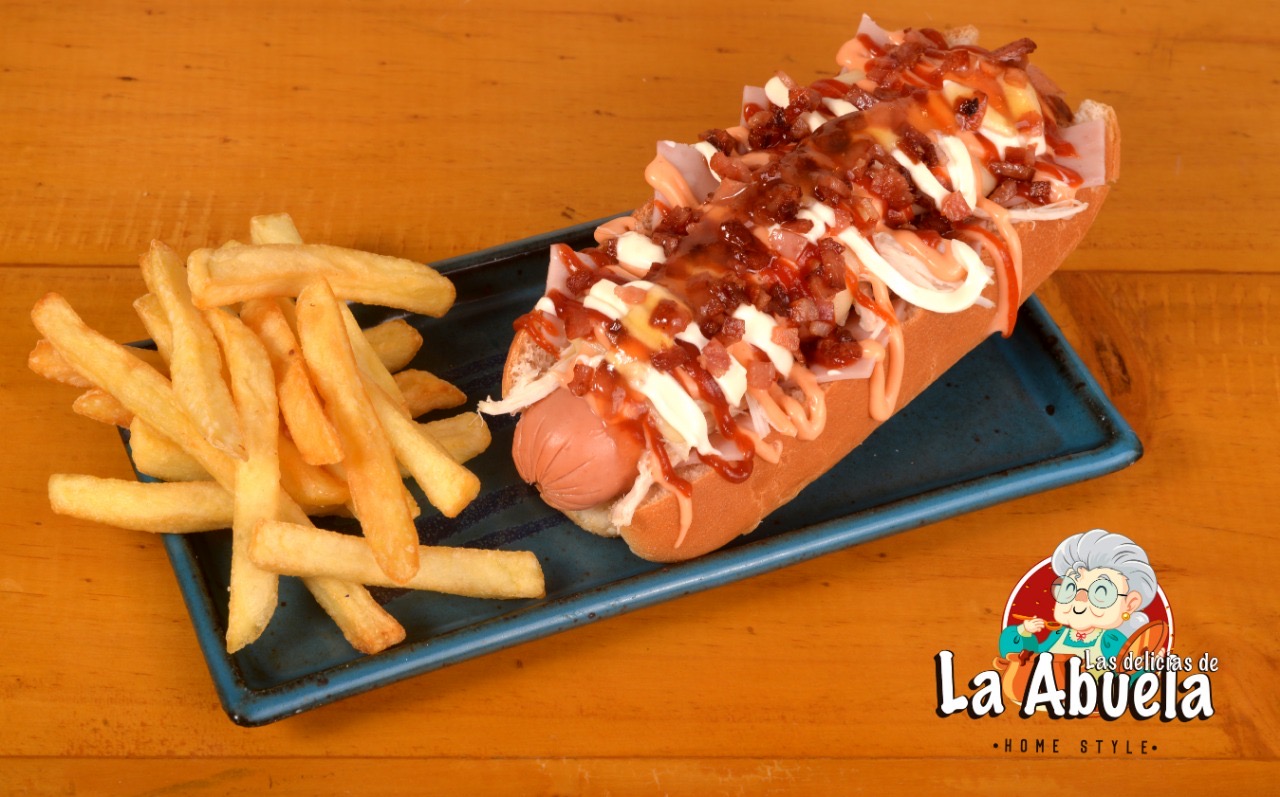 Order Hot Dog/Sencillo (NO FRIES) food online from Las Delicias De La Abuela store, Duluth on bringmethat.com