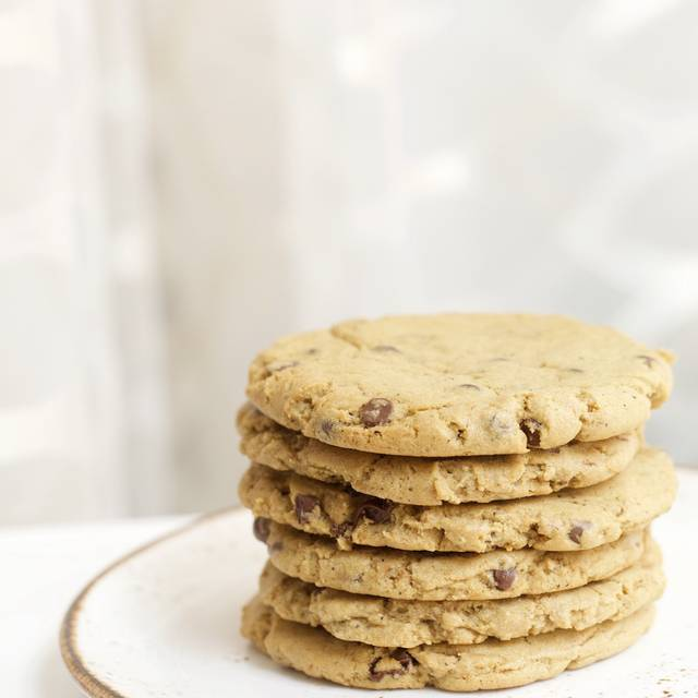 Order Neiman Marcus Chocolate Chip Cookies food online from Mariposa At Neiman Marcus store, Chicago on bringmethat.com