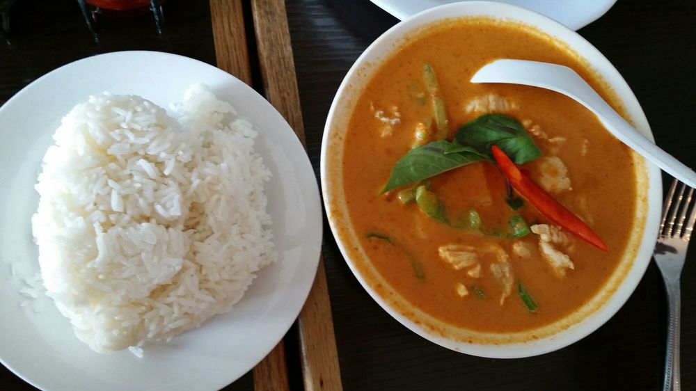 Order 87. Panang Curry food online from Nine & Nine Thai Kitchen store, Pasadena on bringmethat.com