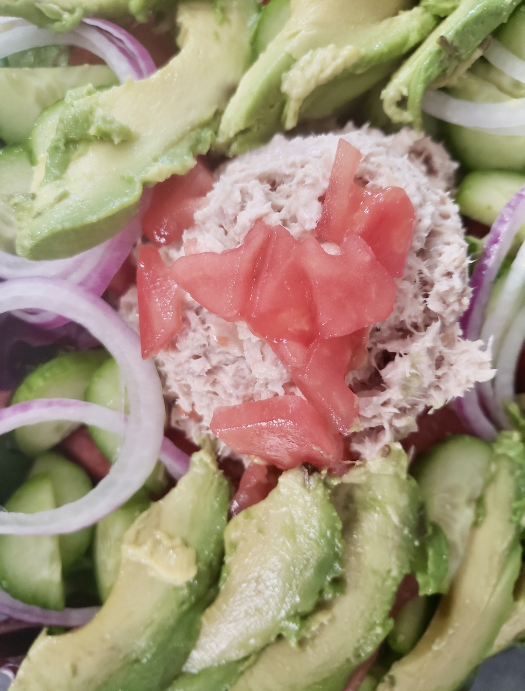 Order Tuna Salad Plate food online from Gary New York Deli store, Newport Beach on bringmethat.com