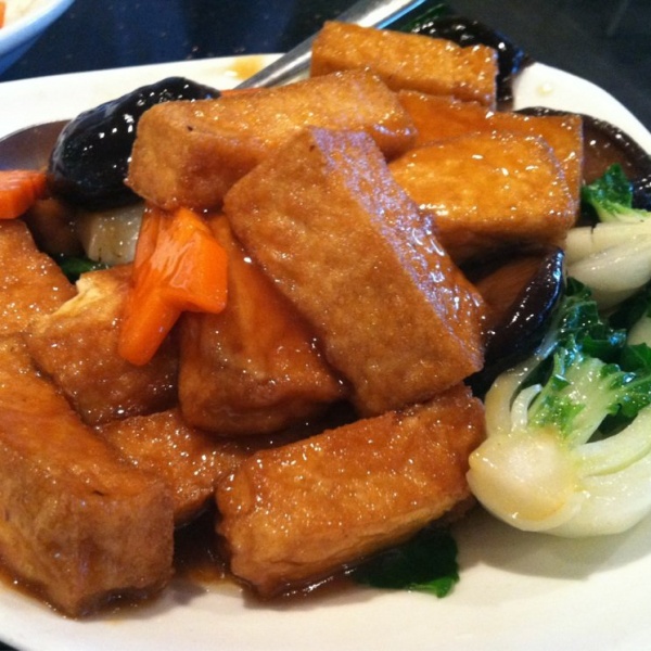Order N01. Braised Tofu with Mixed Vegetable food online from Wok Station store, San Francisco on bringmethat.com