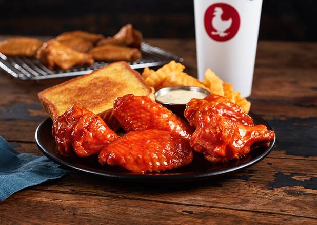 Order Traditional Wings Meal food online from Zaxby's store, Athens on bringmethat.com