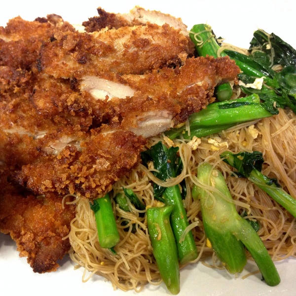 Order SN4. Vermicelle Pad Si Ew and Crispy Chicken food online from Dokbua Thai Kitchen store, Brookline on bringmethat.com