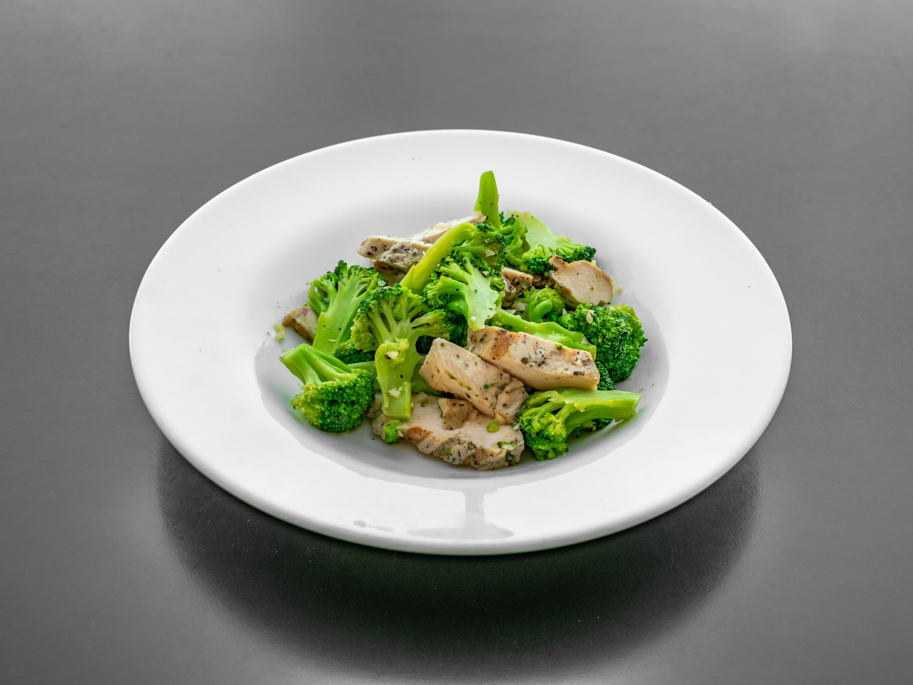 Order Chicken Broccoli Saute  food online from Luigis Famous Pizza Restaurante store, Lincroft on bringmethat.com