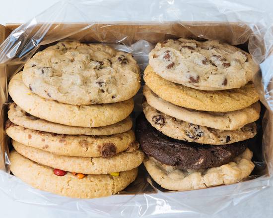 Order 1 Dozen Cookies food online from Mrs. fields & tcby store, Chicago on bringmethat.com
