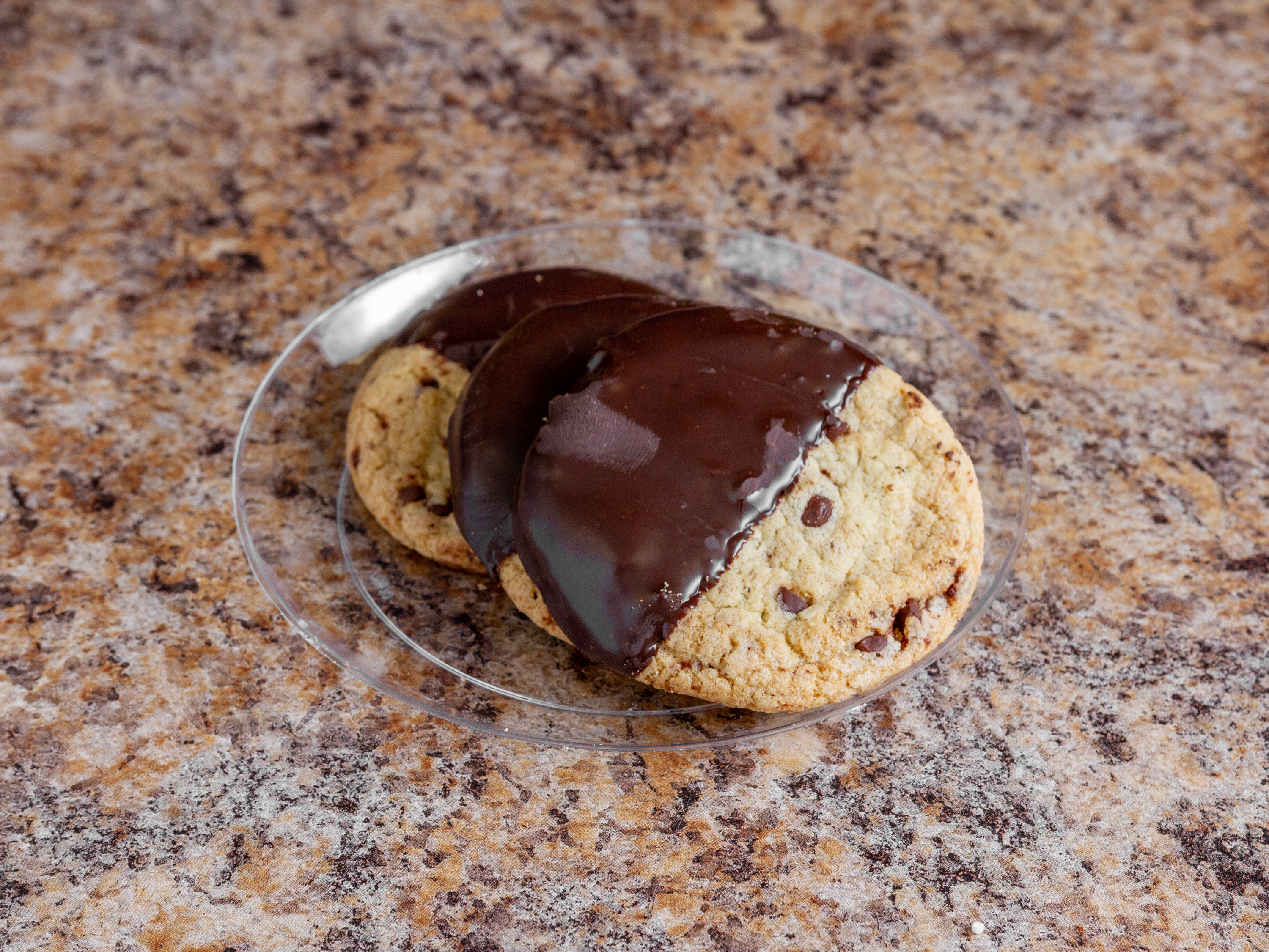 Order 1 lb. Dipped Chocolate Chip Cookies, food online from Pariser Bakery store, Baltimore on bringmethat.com