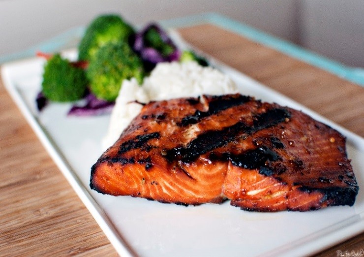 Order Grilled Salmon food online from Eastridge Family Restaurant store, Rochester on bringmethat.com