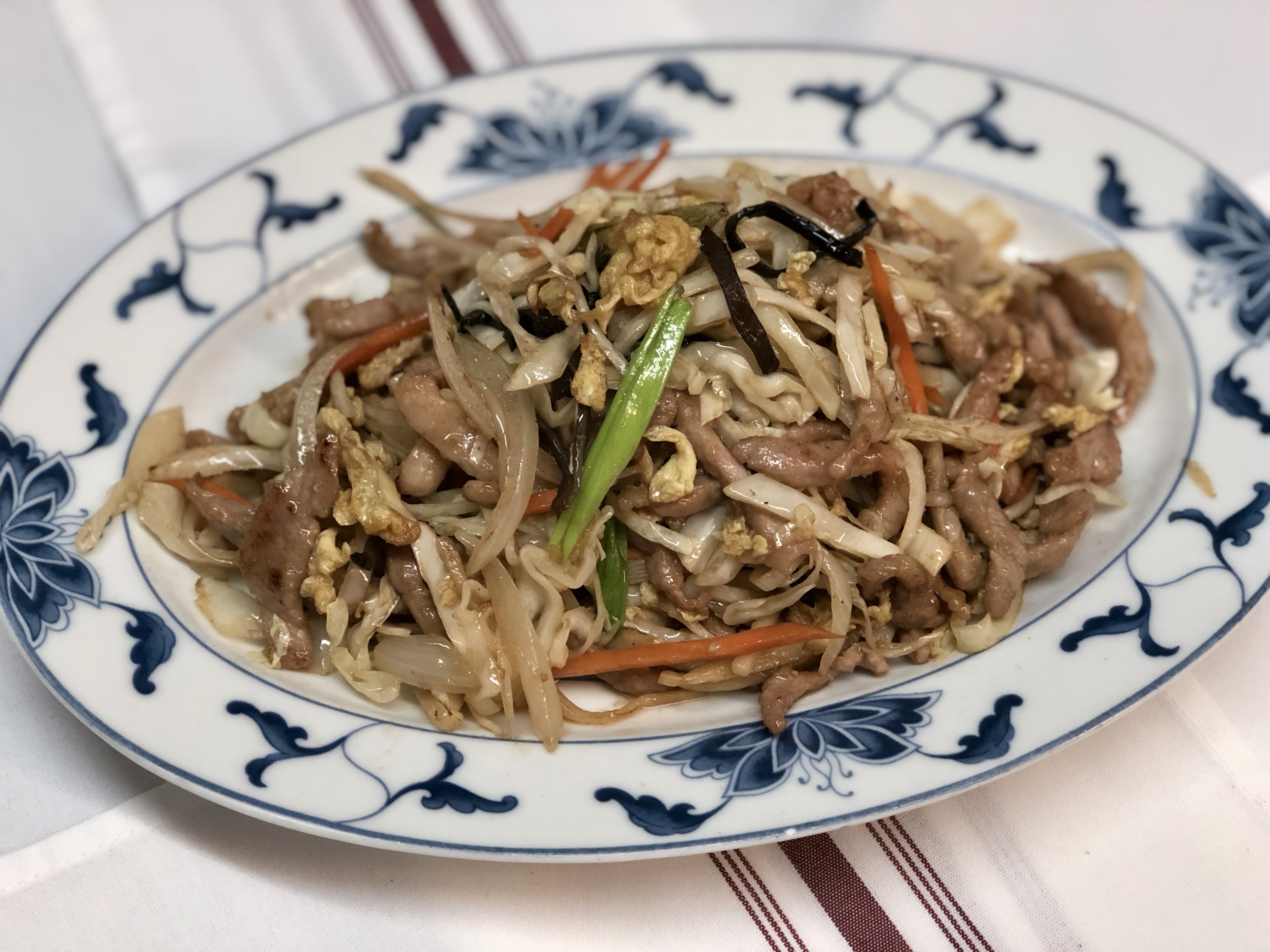Order Moo Shu Beef food online from Pyng Ho store, Decatur on bringmethat.com