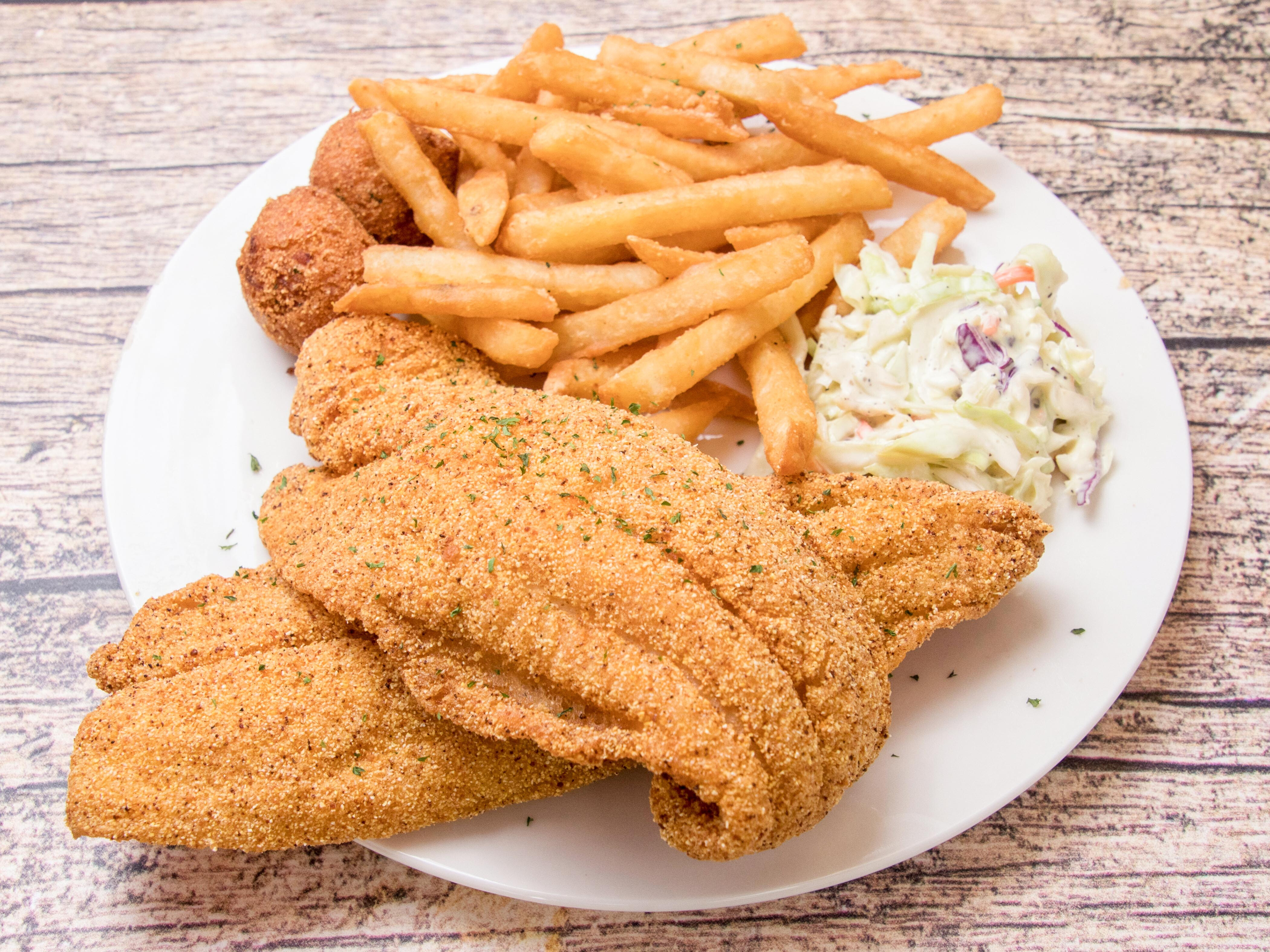 Order 2 Piece Fish with 6 Pieces Shrimp Dinner food online from Pork Snobs store, Kennesaw on bringmethat.com