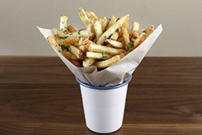 Order Russet Fries food online from Roam Artisan Burgers store, Lafayette on bringmethat.com