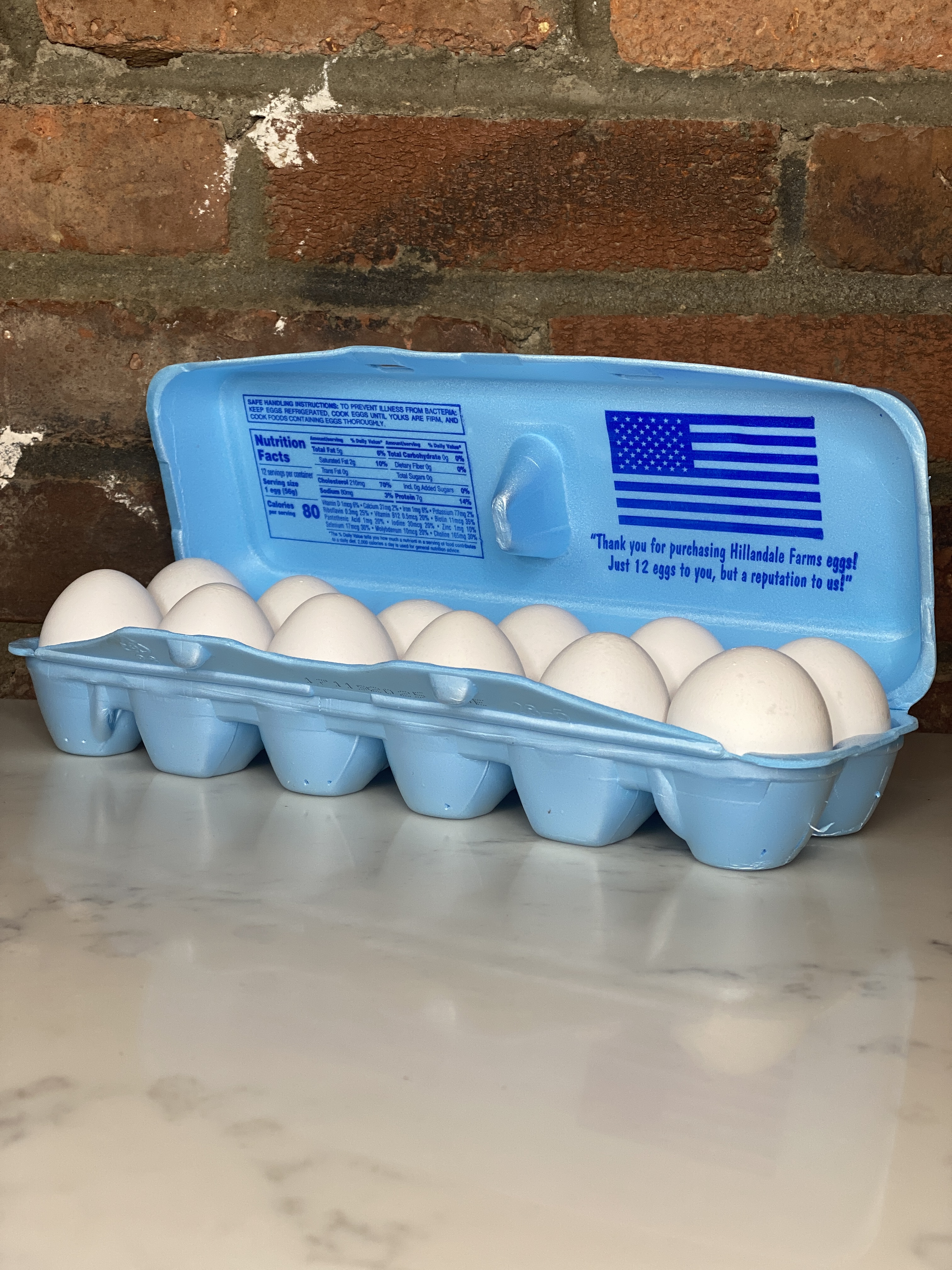 Order Hillandale Carton X-Large White Eggs  food online from Desi Galli store, New York on bringmethat.com