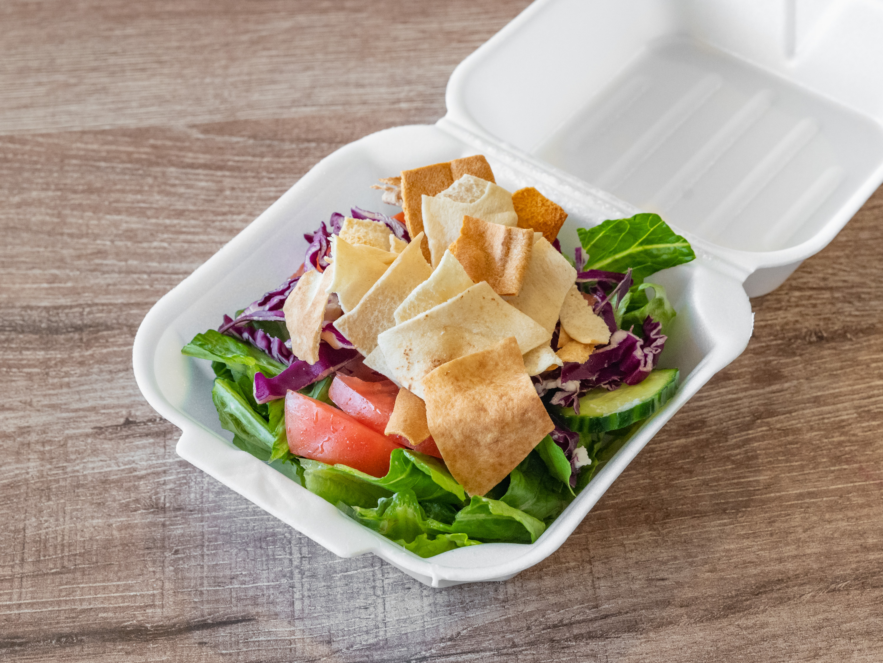 Order House Salad food online from Shawarma Grill store, Southfield on bringmethat.com
