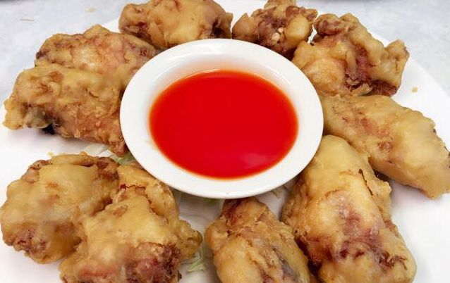 Order Garlic Chicken Wing food online from Hong Kong Restaurant store, Mount Vernon on bringmethat.com
