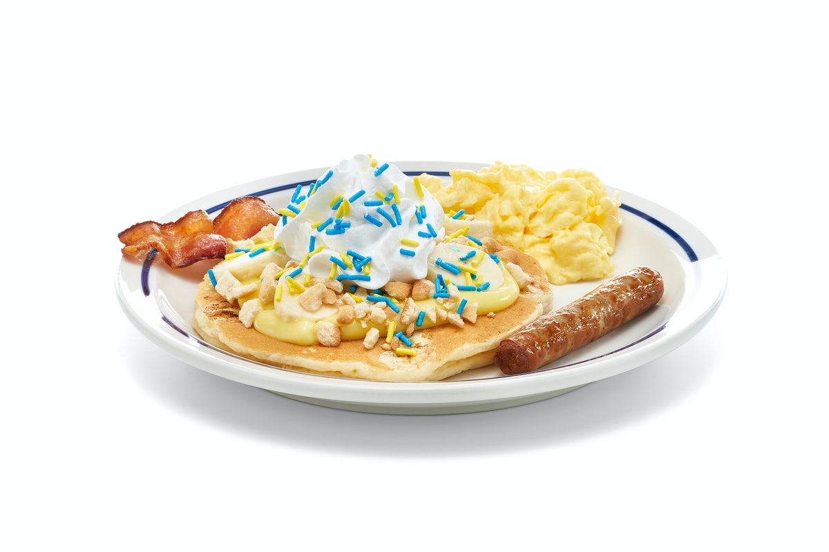 Order New! Mischievous Minion Kids Combo food online from Ihop store, Costa Mesa on bringmethat.com