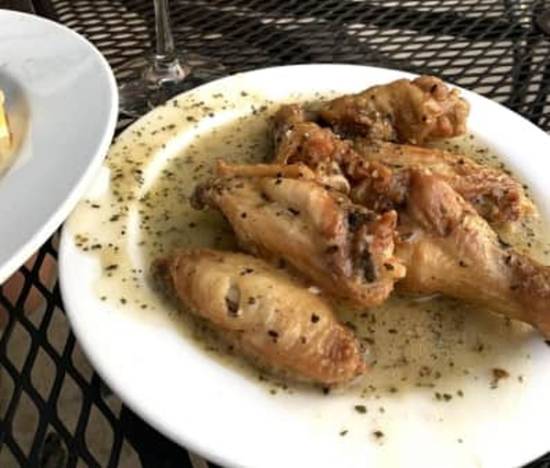 Order Specialty Wings- Vesuvio Wings food online from Salerno Pizzeria & Sports Bar store, Hodgkins on bringmethat.com