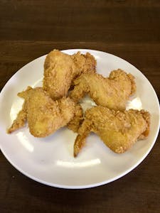 Order F2. Fried Chicken Wings (4) food online from Best Garden store, Douglaston on bringmethat.com