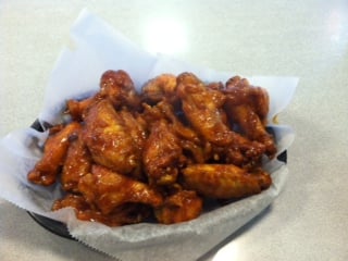 Order Chicken Wings food online from Sofiabella Pizzeria store, Bensalem on bringmethat.com