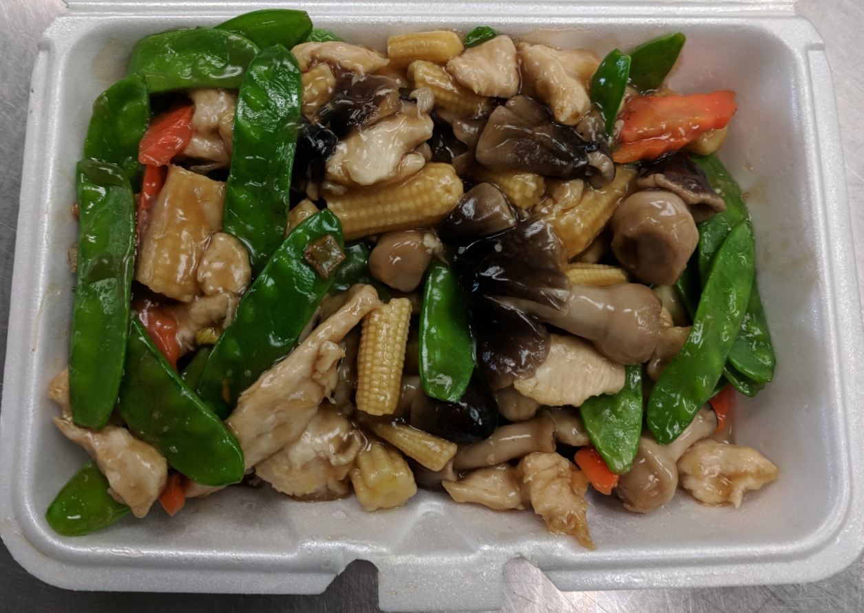 Order L21. Chicken with Straw Mushrooms Lunch food online from Golden Pearl store, Salt Lake City on bringmethat.com