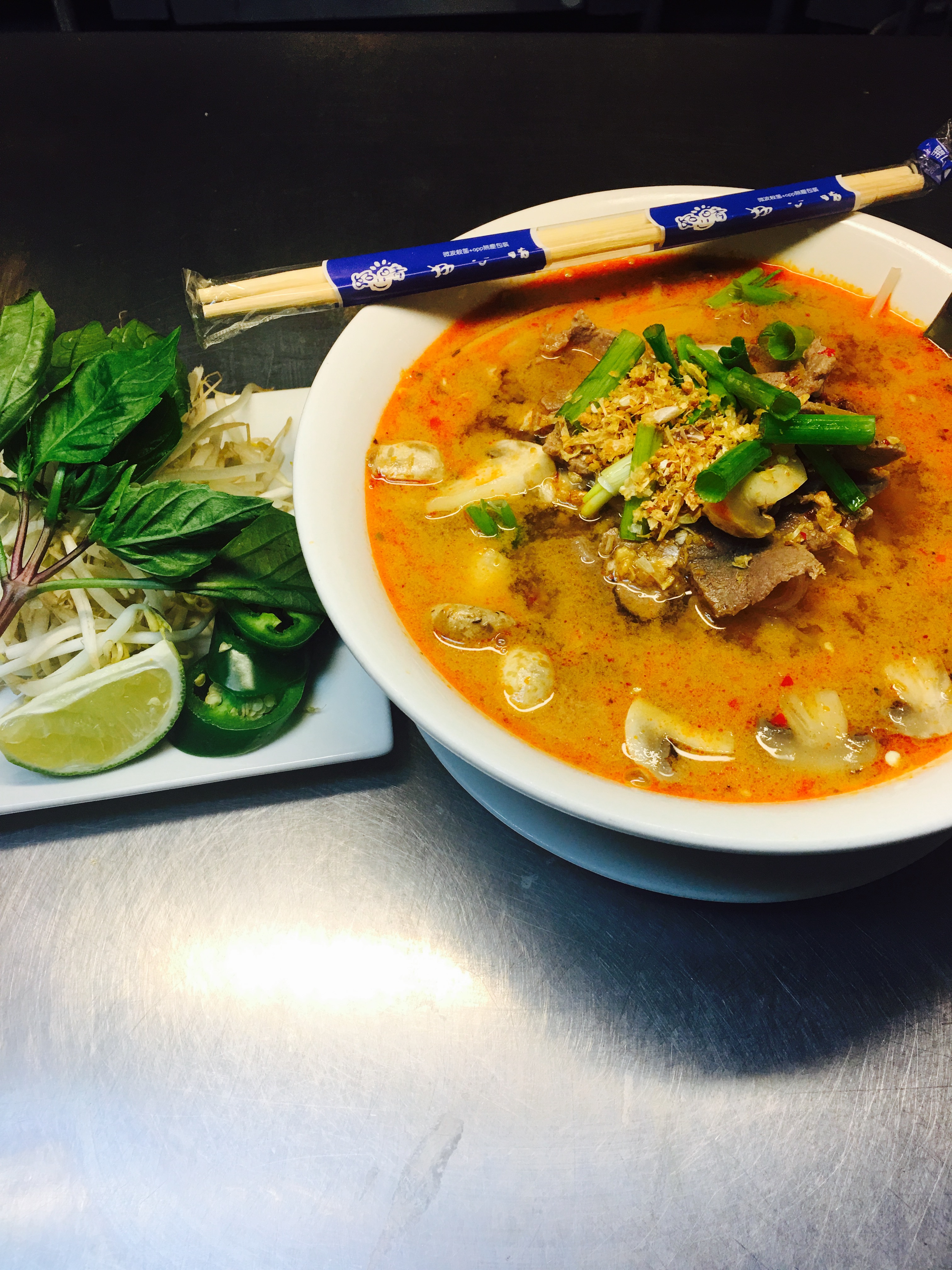 Order N7. Lemon Grass Noodle Soup food online from Thai Top Ten store, Richmond on bringmethat.com