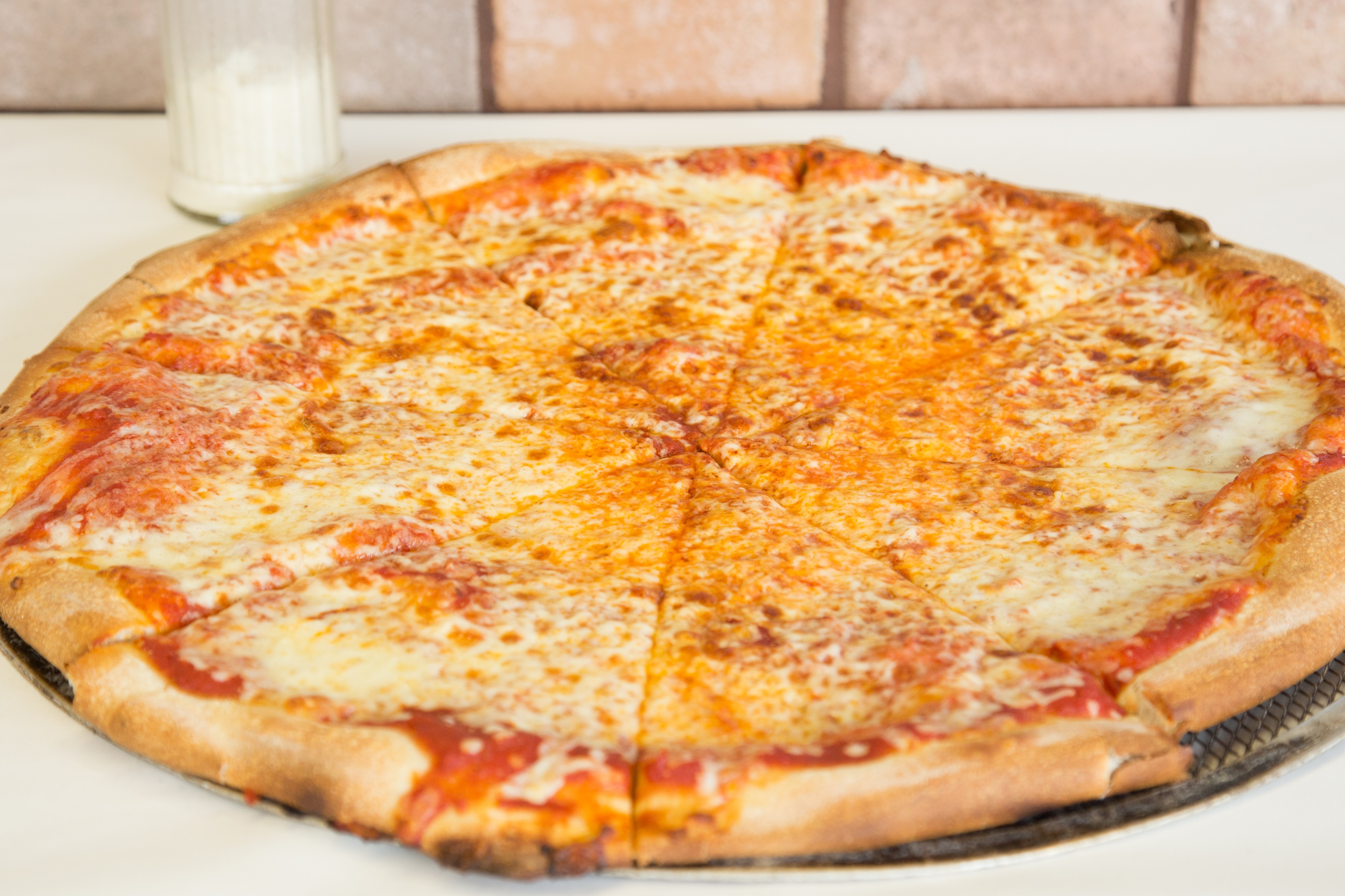 Order Cheese Pizza | 16" Large food online from Windy City Pizza Quincy Location store, Quincy on bringmethat.com
