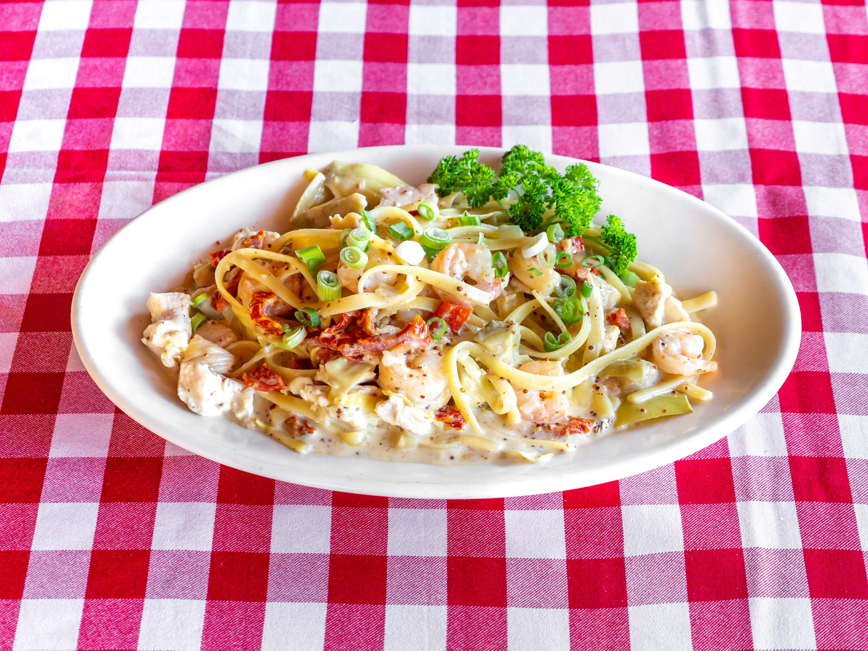 Order Chicken and Shrimp Fettuccine food online from Giorgio's store, Milpitas on bringmethat.com