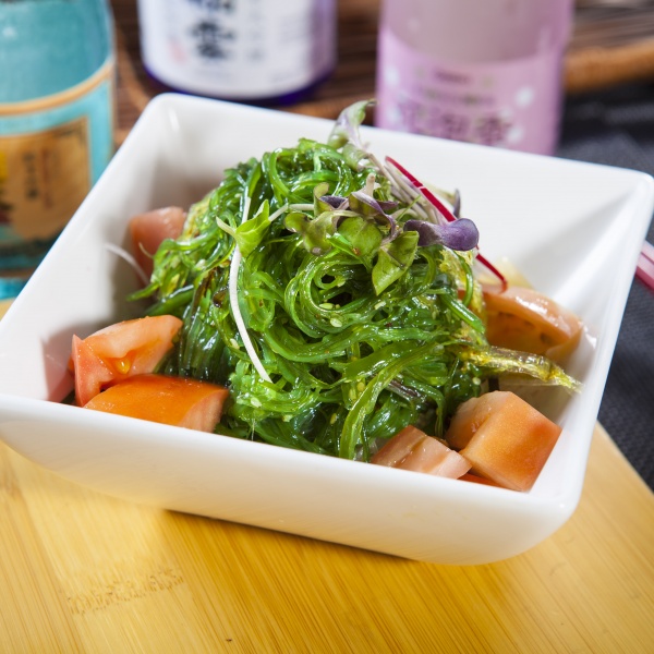 Order Seaweed Salad food online from Sushi Dan store, Studio City on bringmethat.com