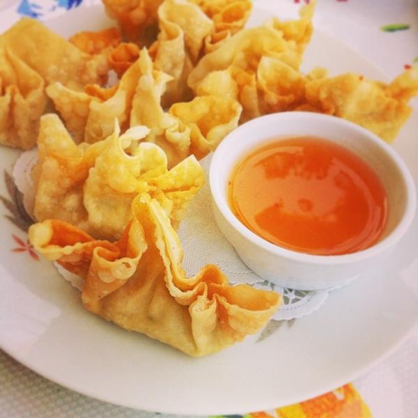Order Crab Rangoon food online from Thai Fiesta Cafe store, Paramount on bringmethat.com