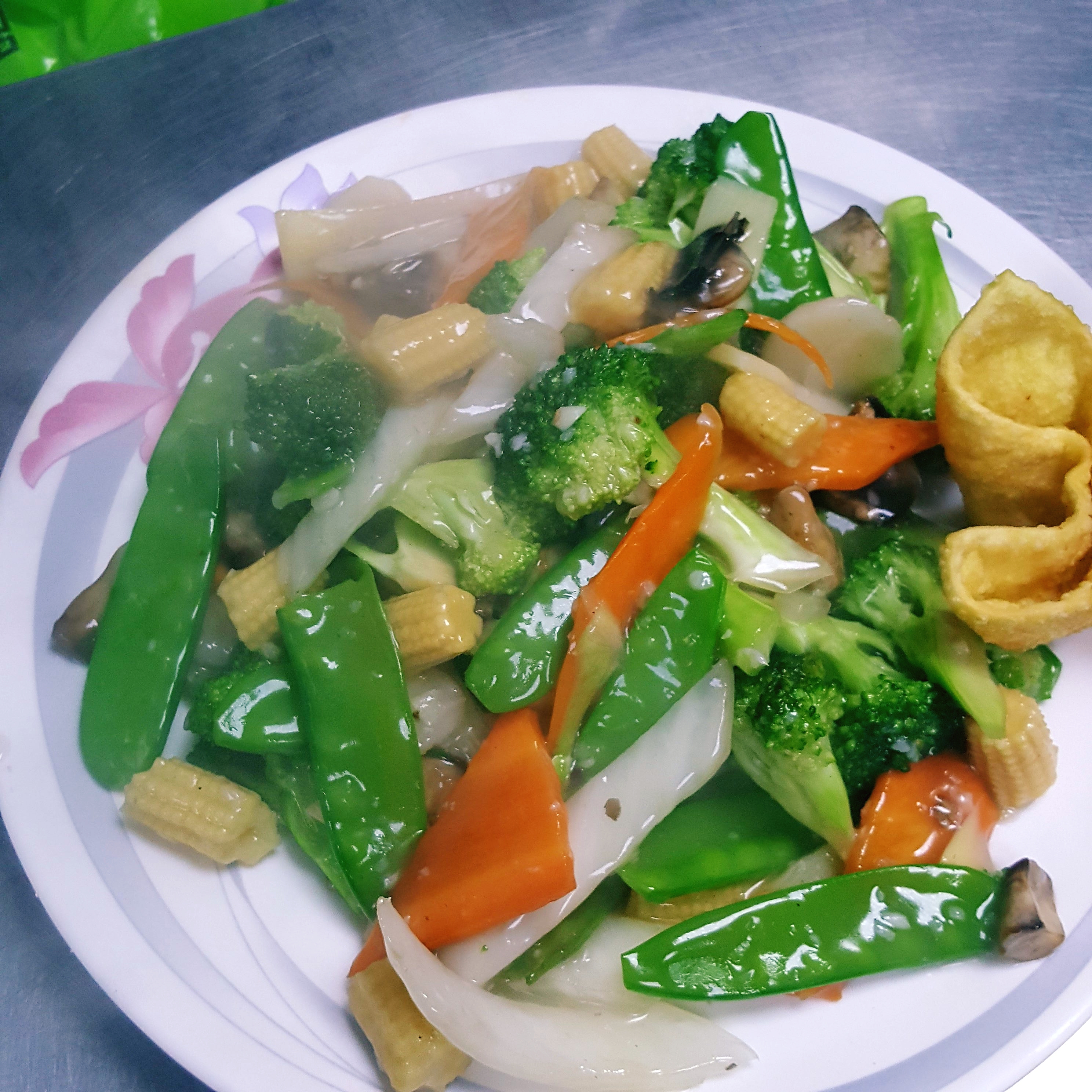 Order 73. Chinese Mixed Vegetables food online from China Feast store, Kansas City on bringmethat.com