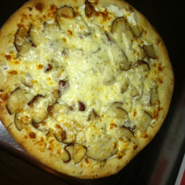 Order Potato Pizza food online from Pizzeria Pesto store, Philadelphia on bringmethat.com