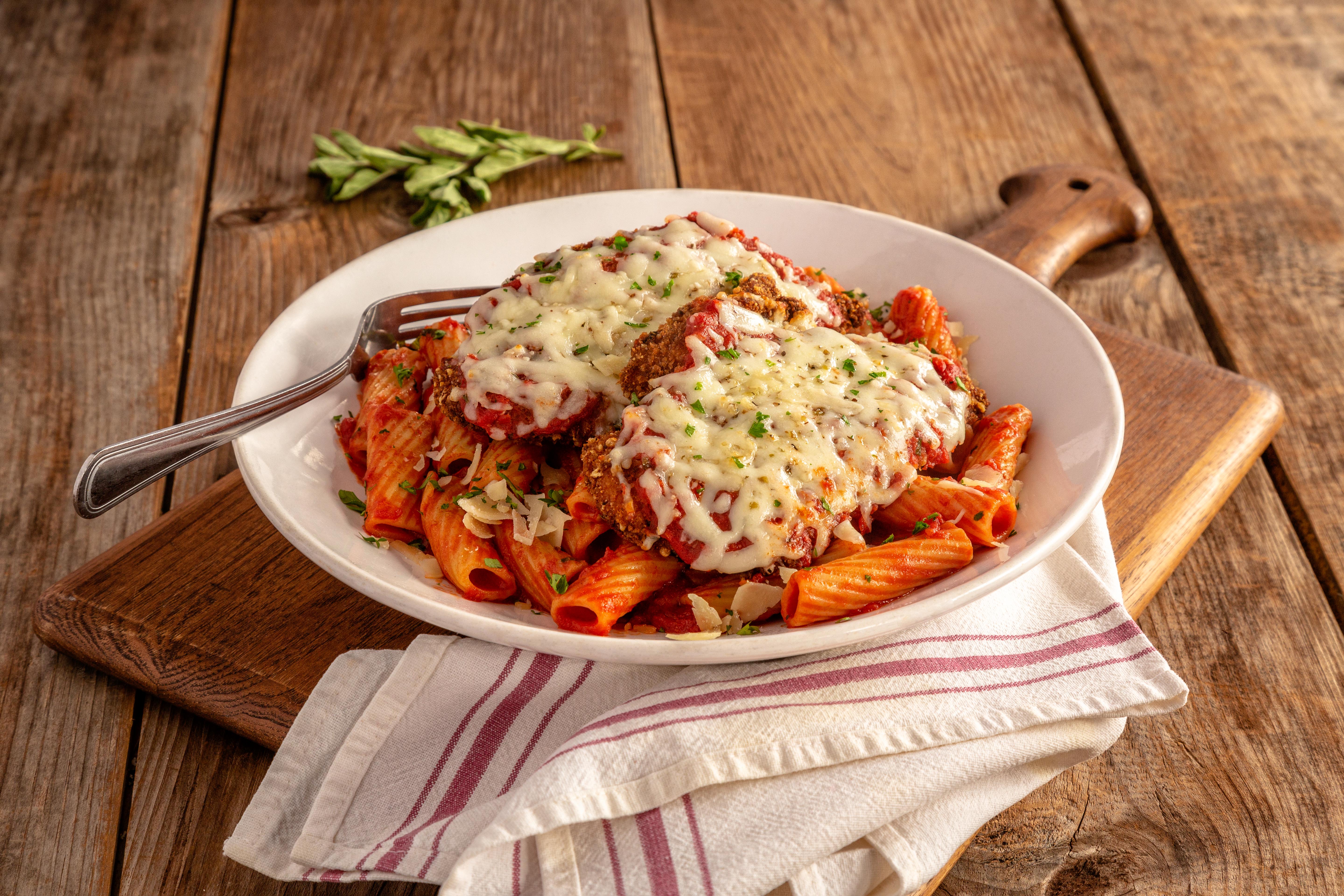 Order Romano-Crusted Chicken Parmesan food online from Uno Chicago Grill store, Frederick on bringmethat.com