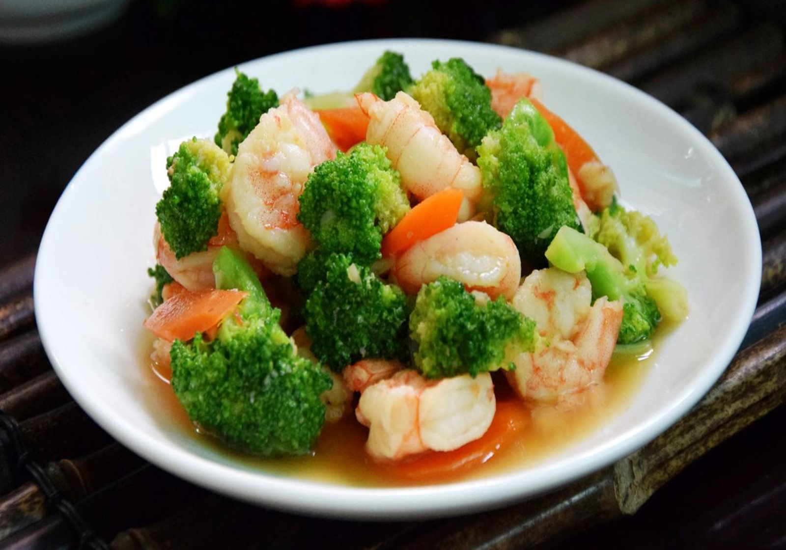Order Prawn Connery - Prawns with Broccoli  西蘭花蝦 food online from Fortune Cookie Chinese store, San Francisco on bringmethat.com