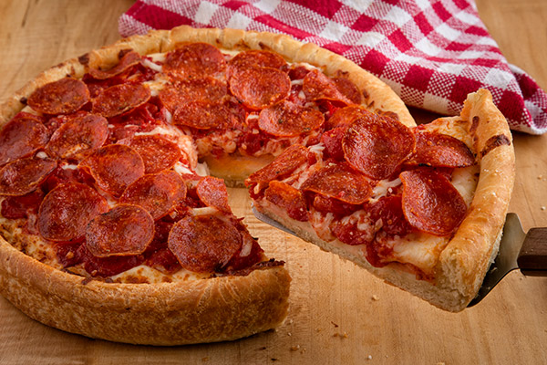 Order Prima Pepperoni Deep Dish Pizza food online from Uno Pizzeria & Grill store, Norfolk on bringmethat.com