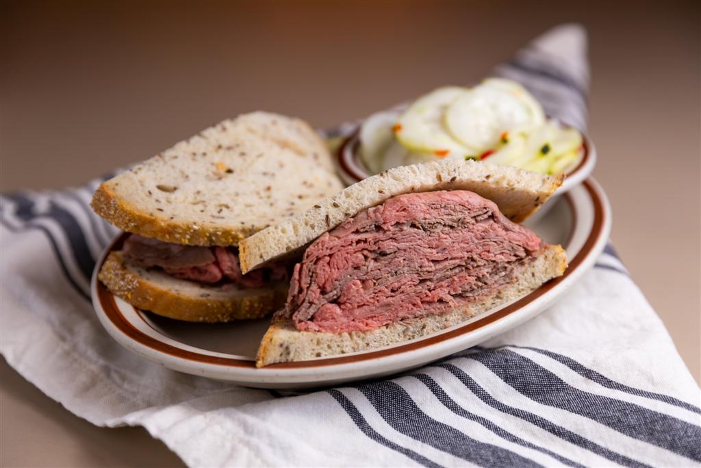 Order Roast Beef Sandwich  food online from Art's Delicatessen store, Studio City on bringmethat.com