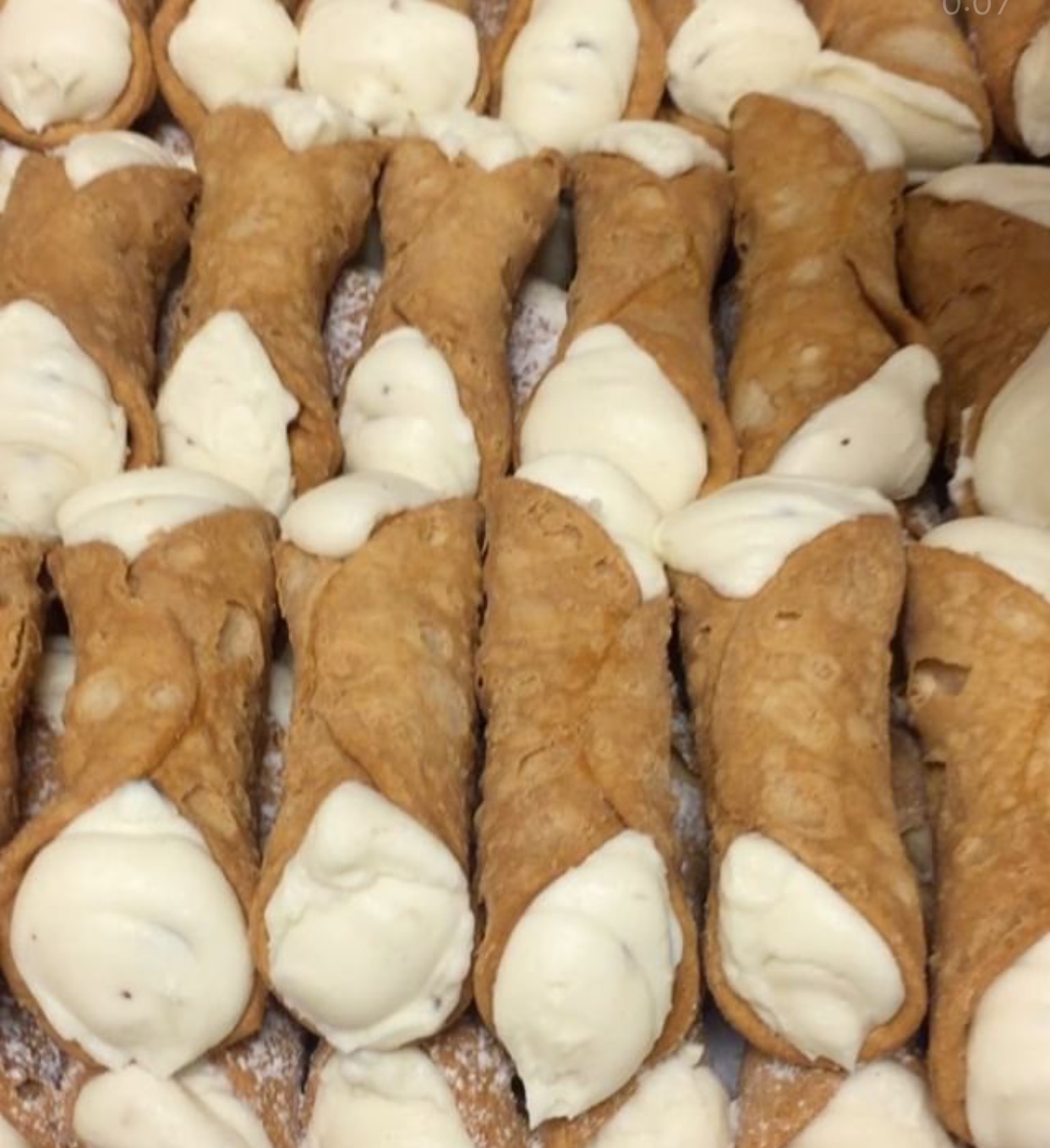 Order Mini Cannoli food online from Savoia Pastry Shoppe store, Rochester on bringmethat.com