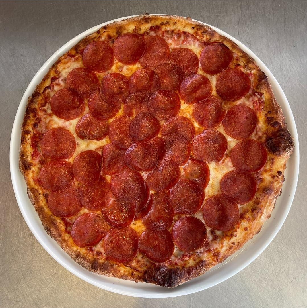 Order New Yorker Pizza - Small 8" food online from Pepperoni's Pizza store, Rosenberg on bringmethat.com
