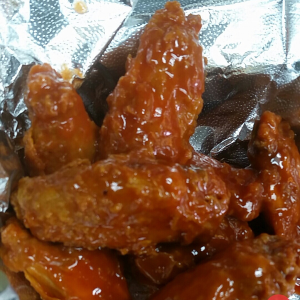 Order 12 Piece Wings food online from Albasha Subs store, Detroit on bringmethat.com