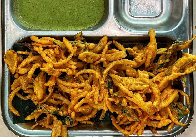 Order Mixed Veg Pakora food online from Indian Delights store, Cedar Park on bringmethat.com