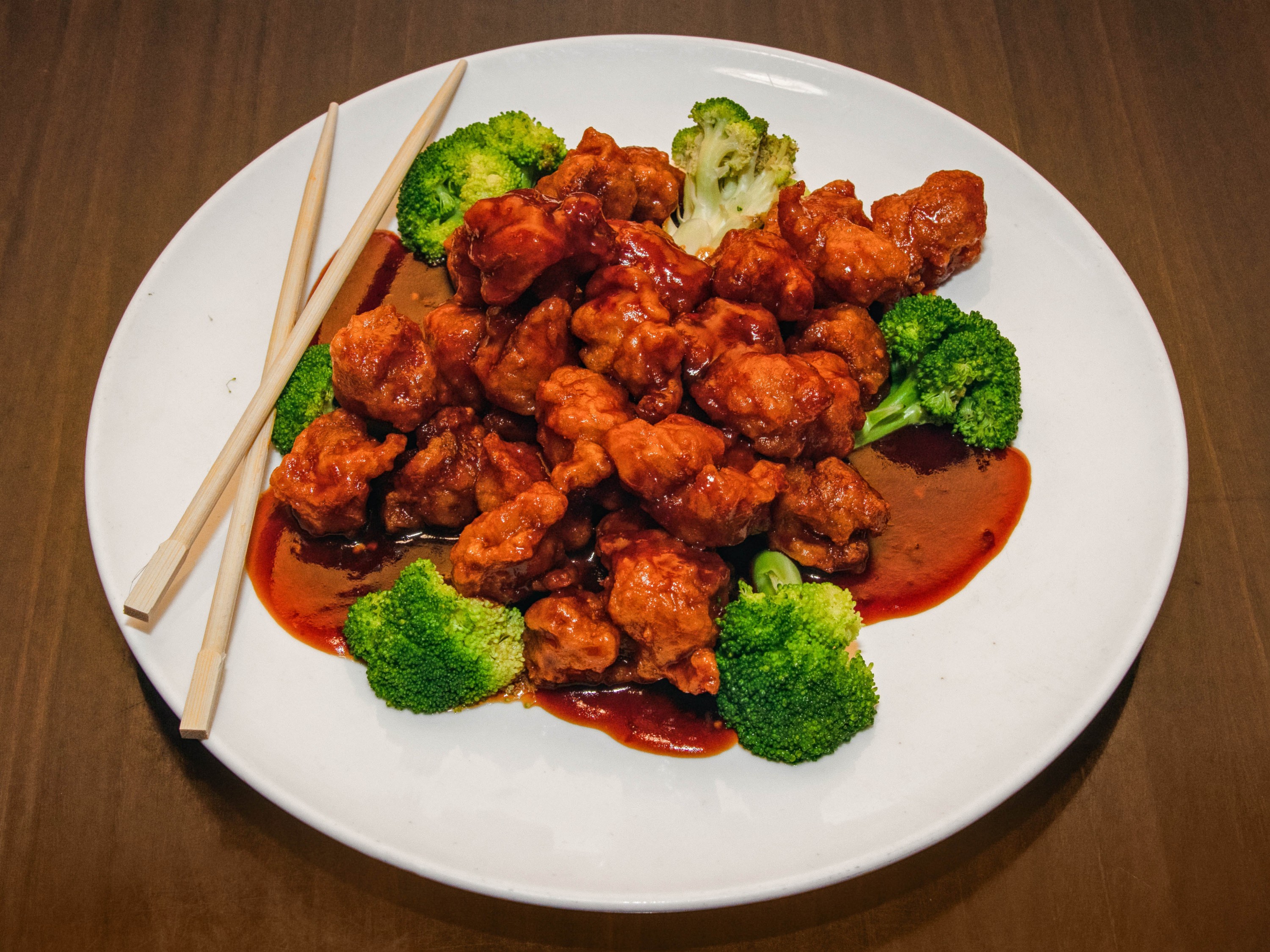 Order 41. General Tso's Chicken food online from Lin's Asian Bistro store, Midlothian on bringmethat.com
