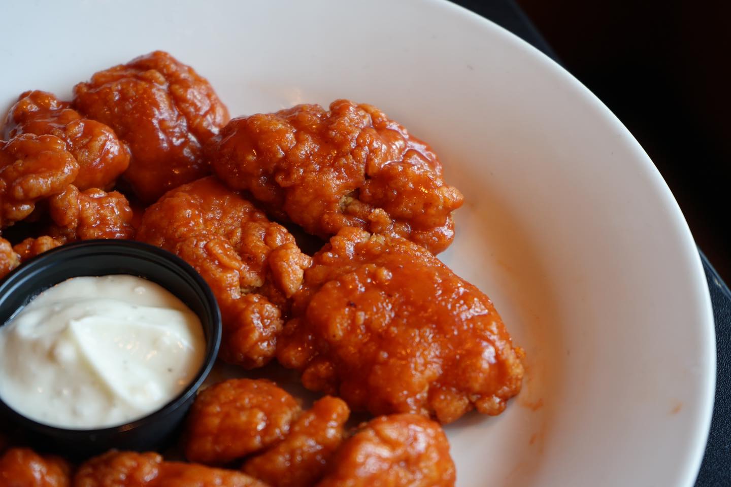 Order Boneless Wings food online from Dolce Vita World Bistro store, Syracuse on bringmethat.com