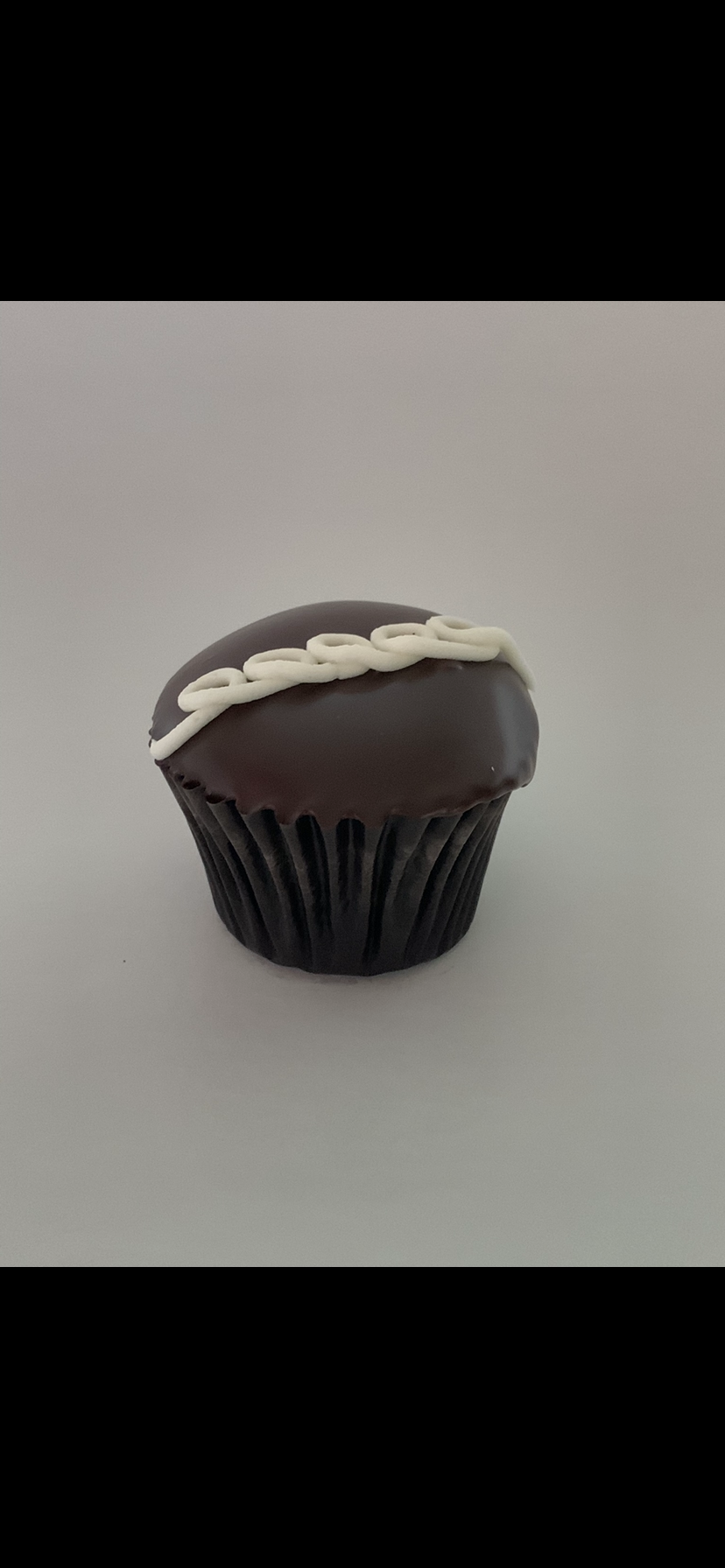 Order Old School food online from Yummy Cupcakes store, Burbank on bringmethat.com