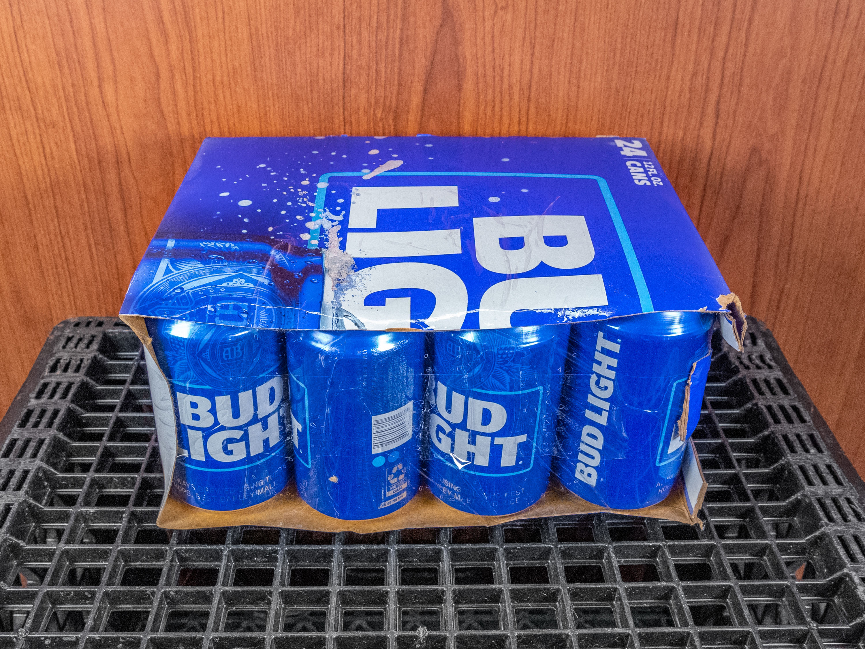 Order Bud Light, 12 oz. Can - 6 Pack food online from Speedway Liquor store, Mesa on bringmethat.com